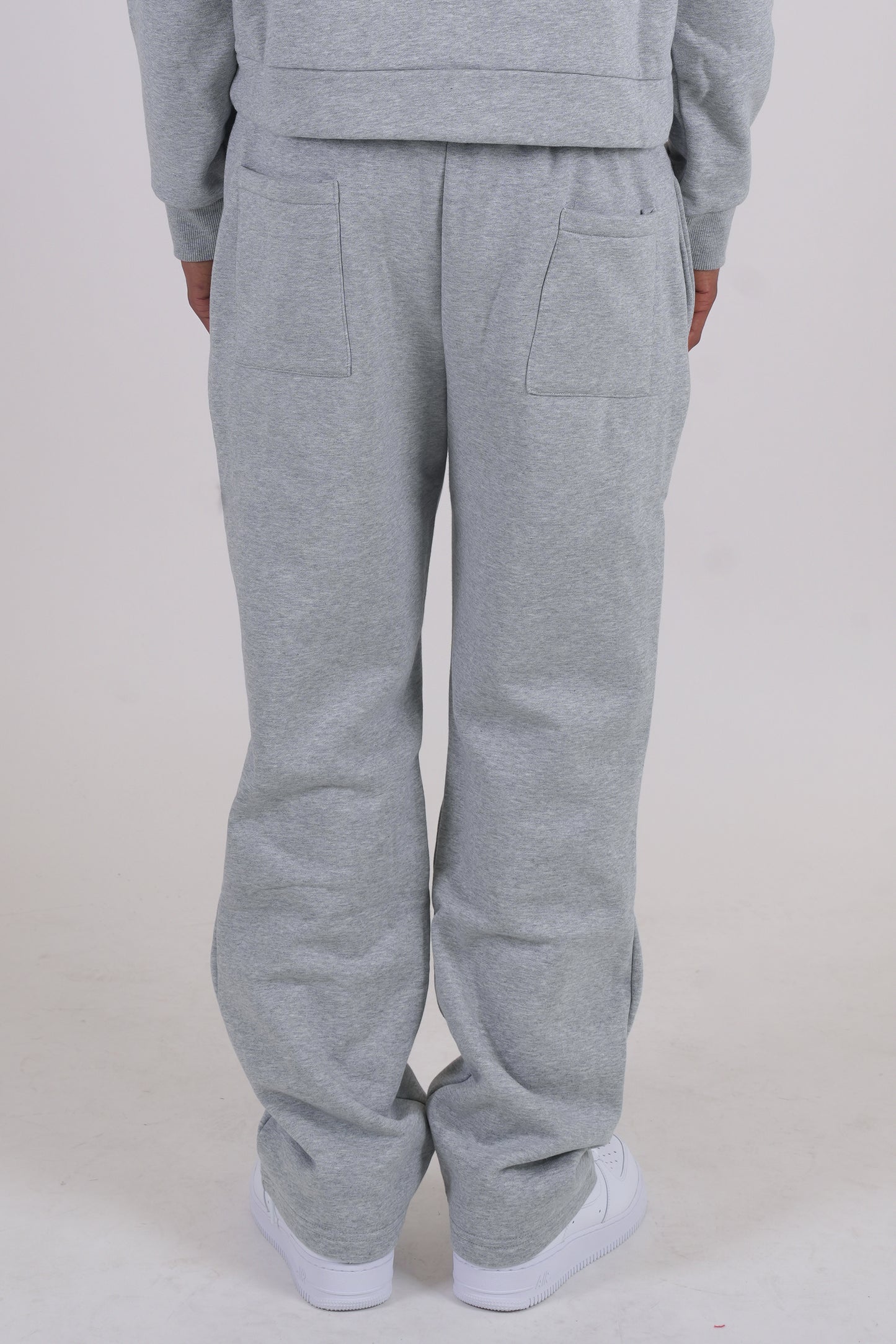 STRAIGHT LEG JOGGORS - LIGHT GREY