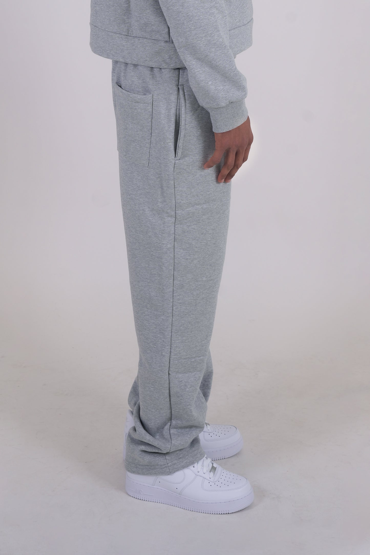 STRAIGHT LEG JOGGORS - LIGHT GREY
