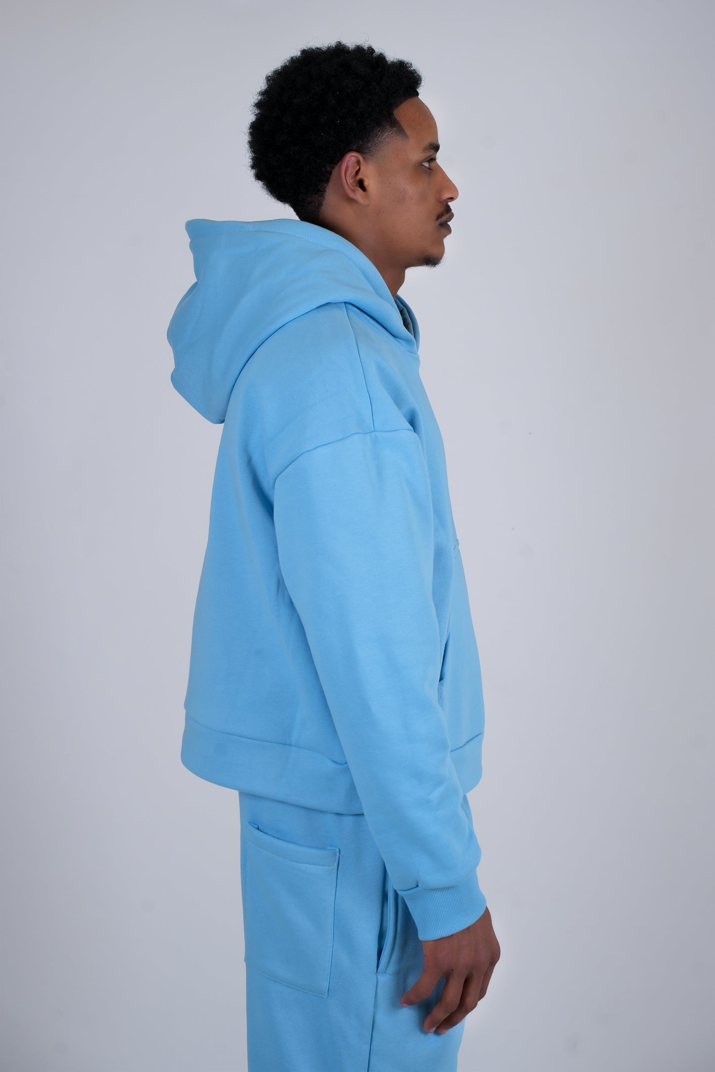 CROPPED HOODIE - BABY BLUE